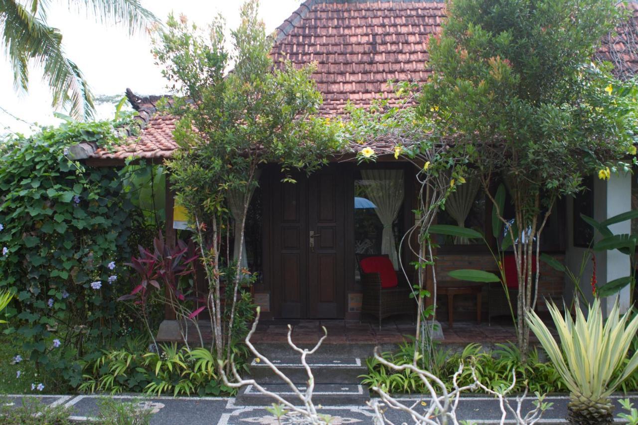 Rumah Sungai Villa Ubud  Exterior photo